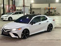 تۆیۆتا کامری